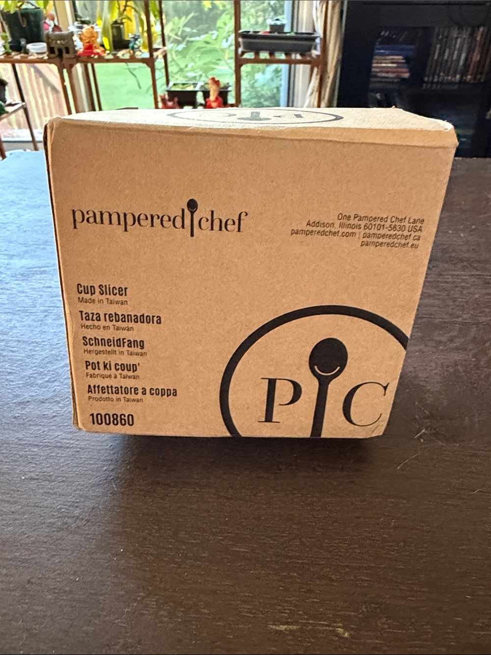 Pampered Chef Cup Slicer Fruit Vegetable Slicer Cutter New in Box NIB